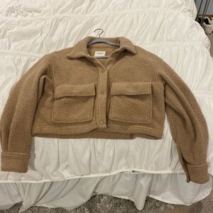 WORN ONCE Abercrombie cropped teddy jacket